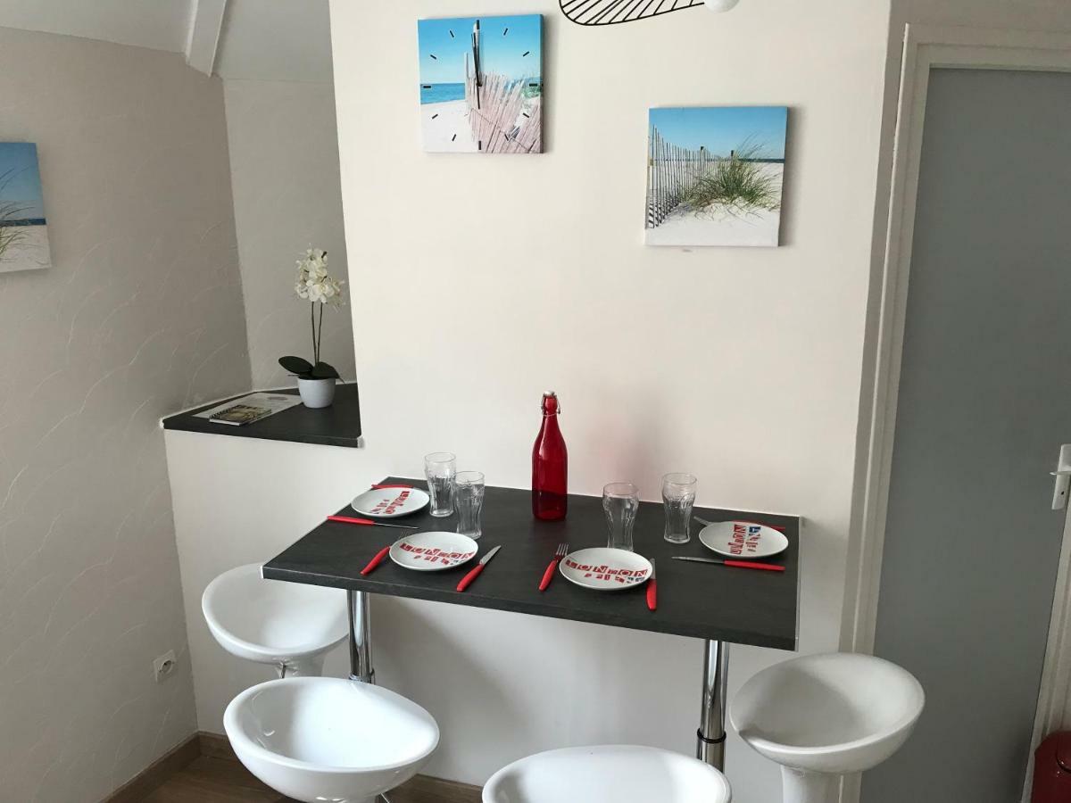 Lumineux T2 Vieille ville 3 pers parking gratuit - by La Source d'OrFée Boulogne-sur-Mer Exterior foto